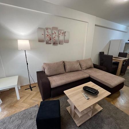 נובי סאד Apartment Dostojevski מראה חיצוני תמונה